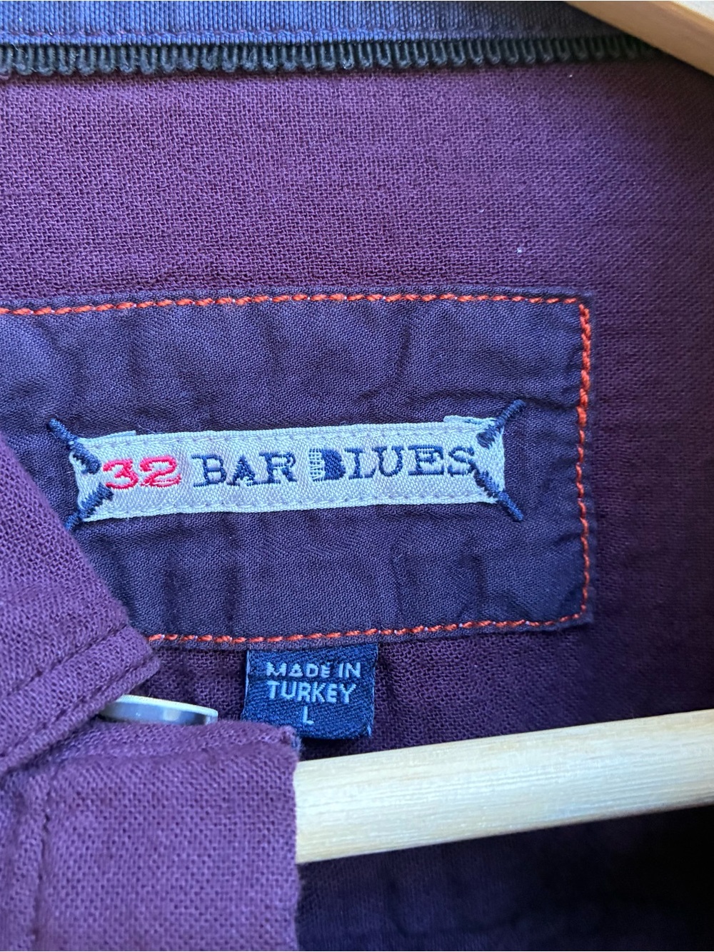 32 Bar Blues Men’s EUC Berry Pickin’ Purple Shirt Sz Large - Picture 4 of 6